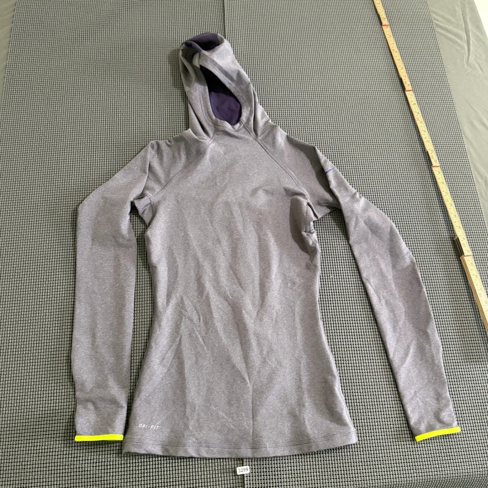 Nike Pro Dri-FIT Women XS Gray Purple Neon Yellow Long Sleeve Hoodie 3299